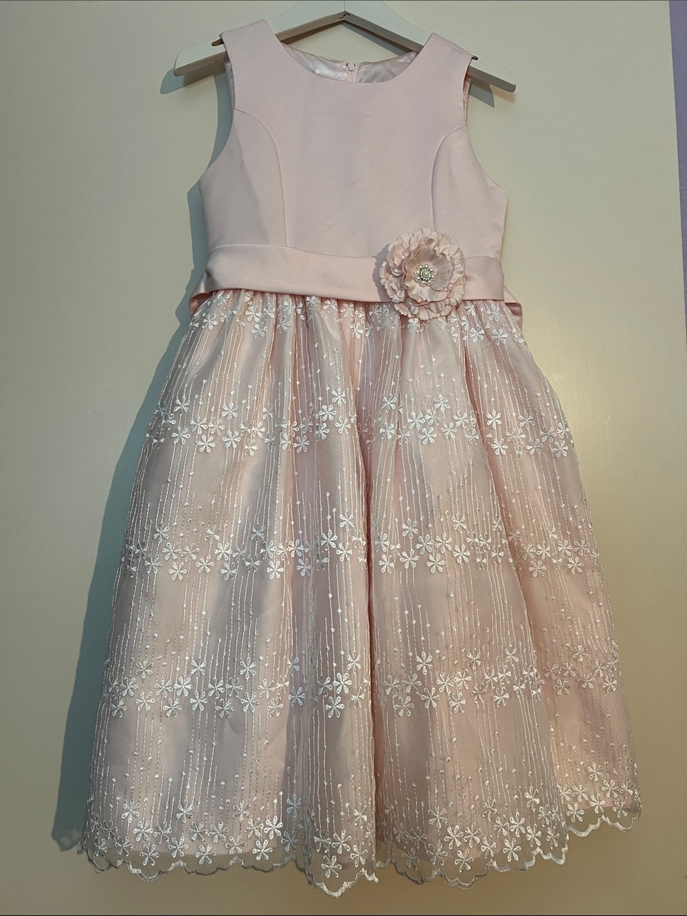 Girls' Light Pink Floral Embroidered Formal Dress with Waist Flower